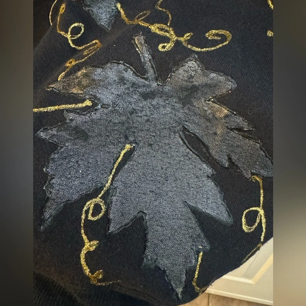 90’s Embroidered HandPainted Fall Black & Gold Leaf Sweatershirt Grannycore Lg - Picture 6 of 13